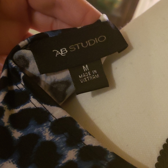 Top - Picture 7 of 8